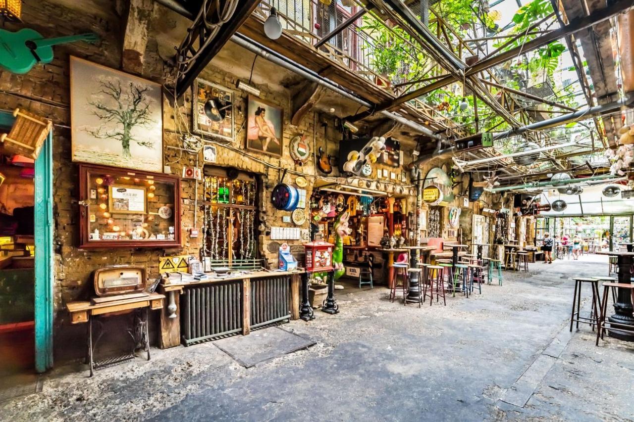Skyline Serenity Retreat @Vaci Most Famous Street Βουδαπέστη Εξωτερικό φωτογραφία